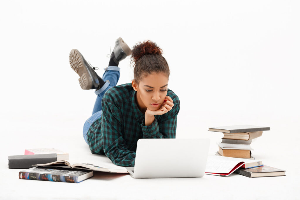 Undergraduate Scholarships You Can Apply for Now (Updated List)